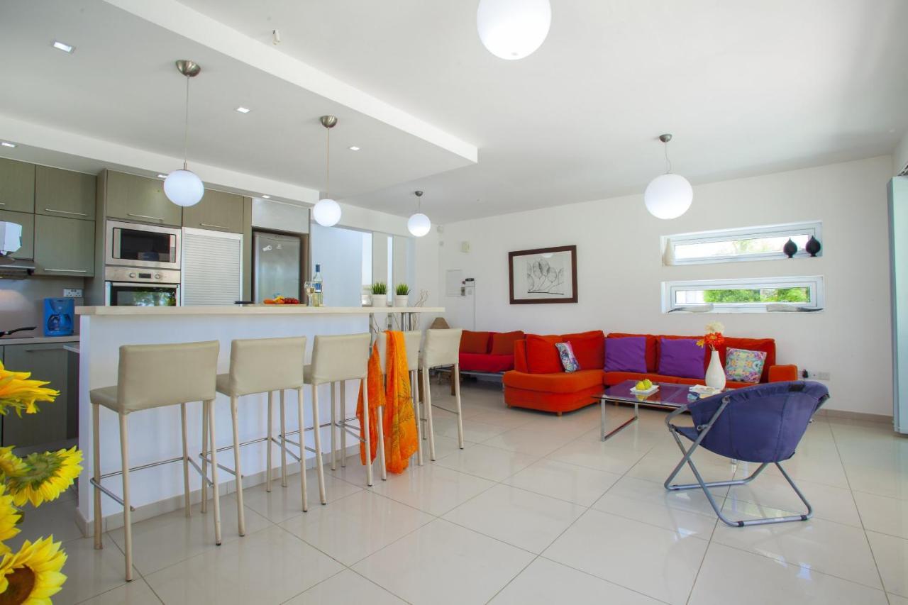 Ayia Thekla Seafront Villa Lavender Ajía Nápa Kültér fotó